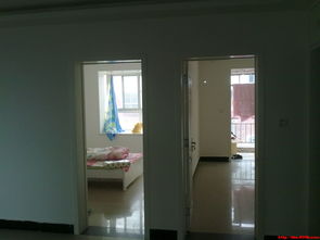 精裝新房出租 市府花苑二室兩廳，設施齊全，交通便利